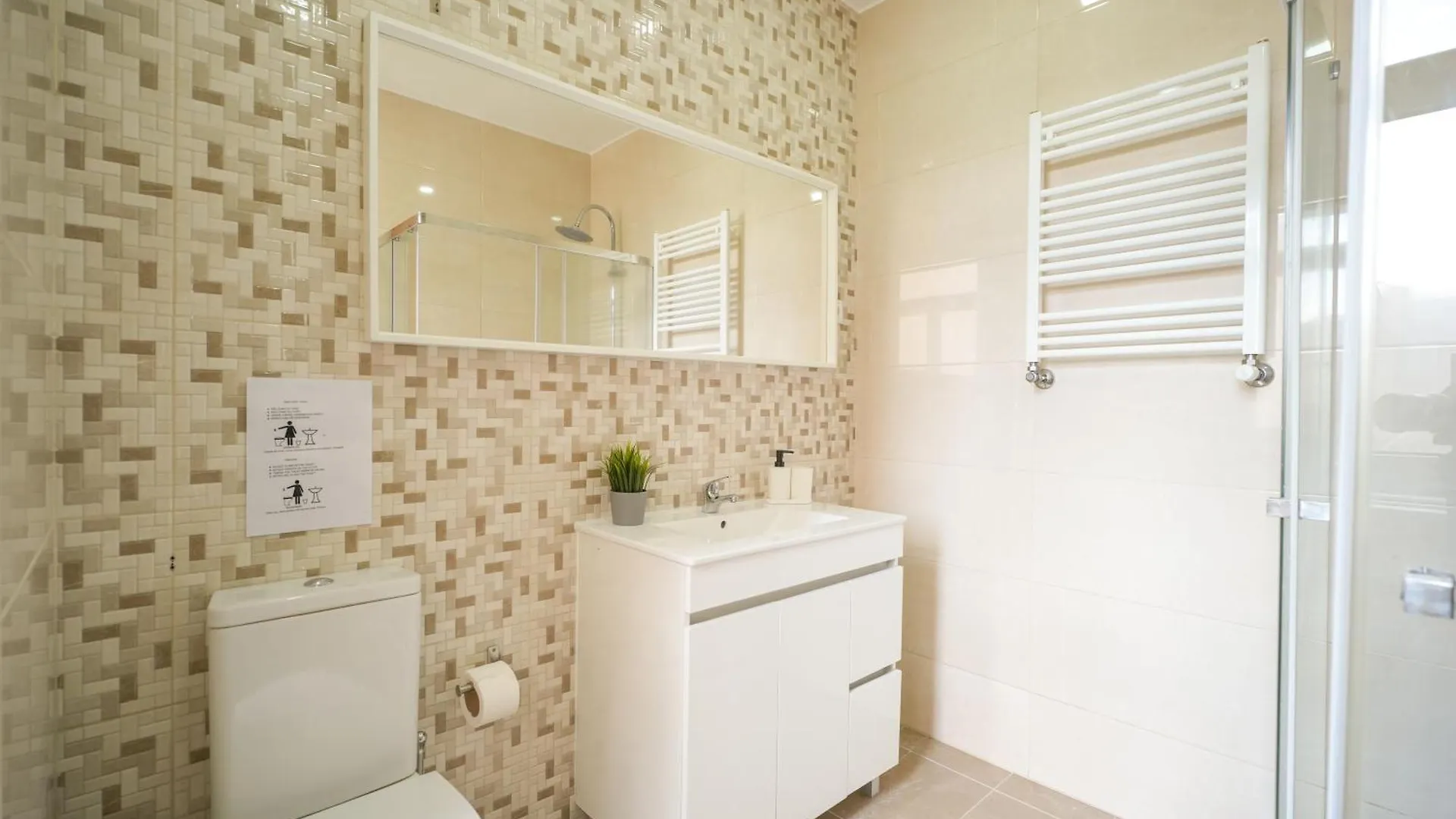 The Cordeiro House - No 67 - 2D - Spacious Three Bedroom Apartment Lisboa